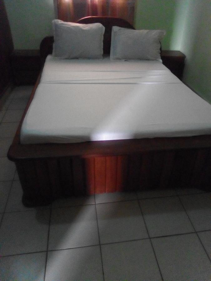 Hotel Kdv Bonabéri エクステリア 写真